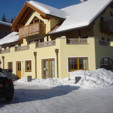 Apartman 1 *